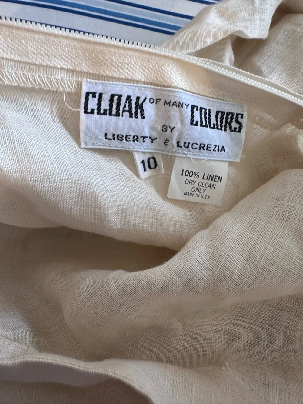 Cream Lace Yoke Long-Sleeve Women's Blouse - Picture 7 of 7